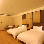 Ji Hotel Shanghai The Bund Tiantong Road