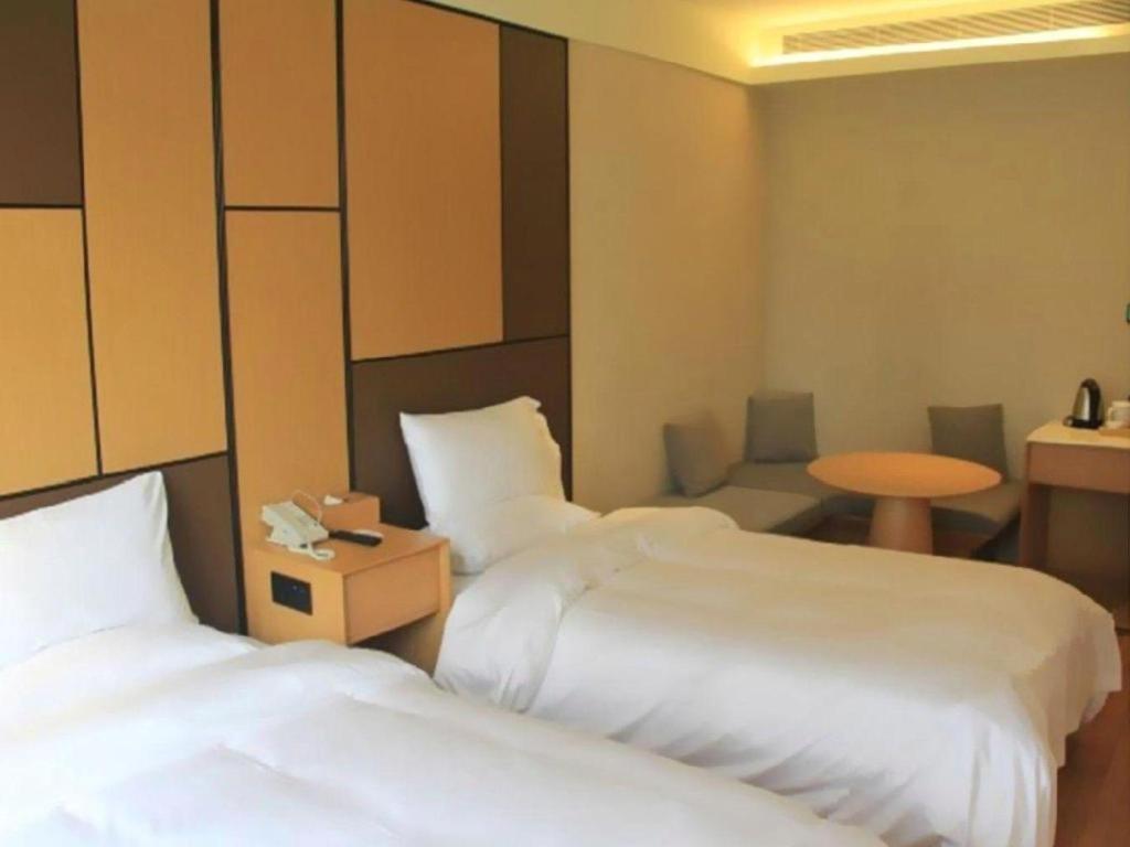 Ji The Bund Tiantong Road 4*