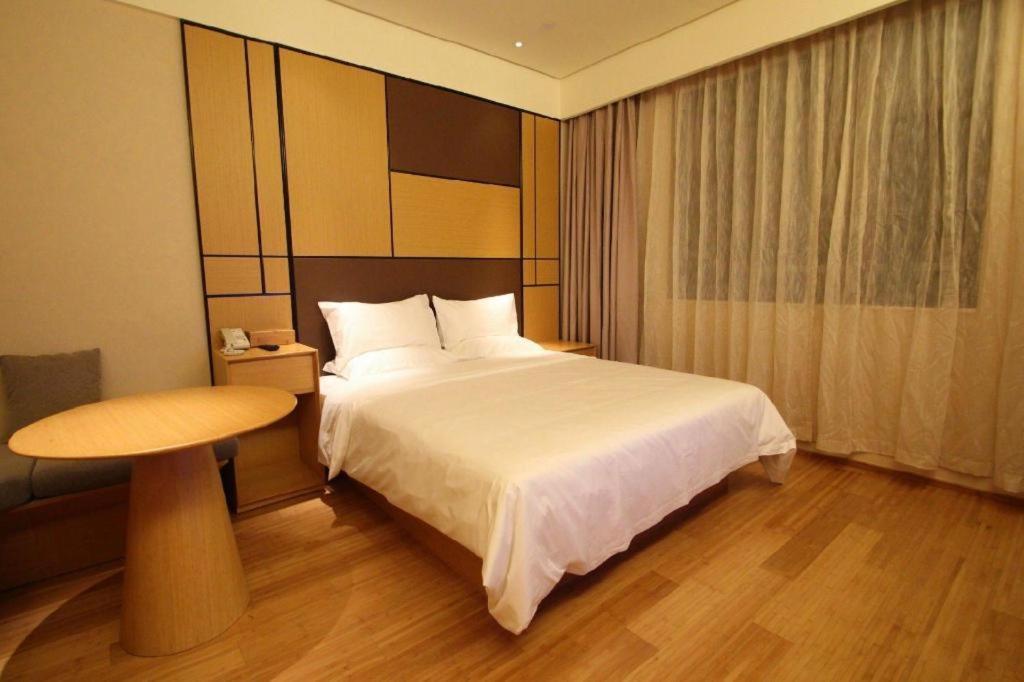Ji The Bund Tiantong Road Hotel