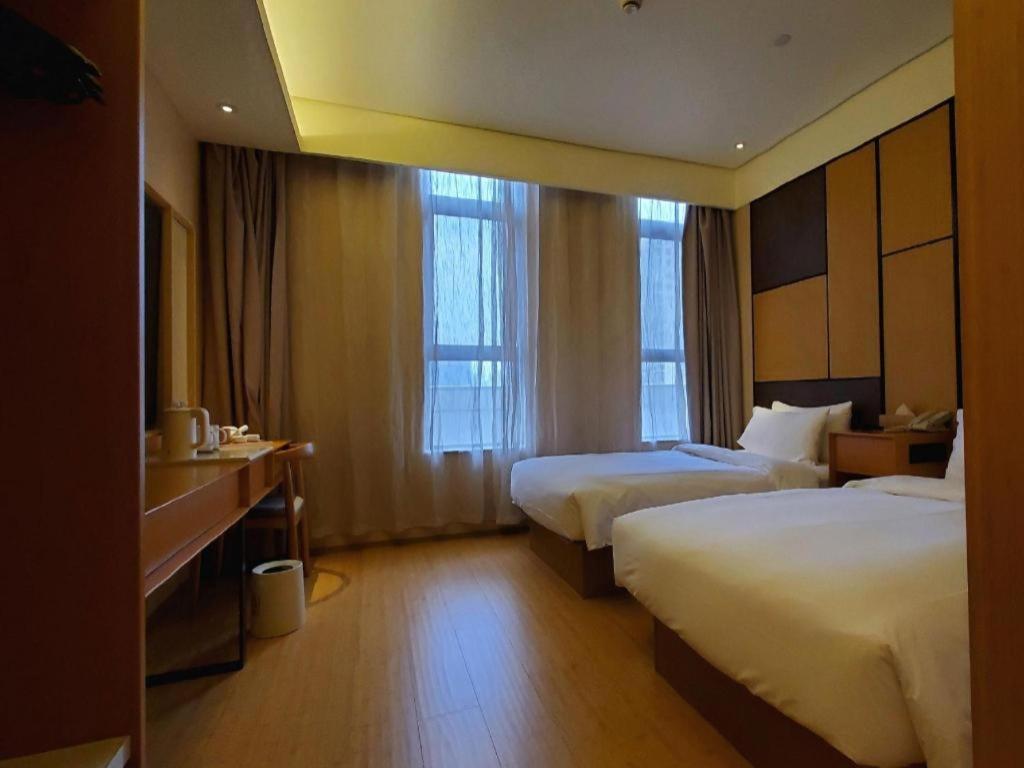 Hotel Ji The Bund Tiantong Road 4*