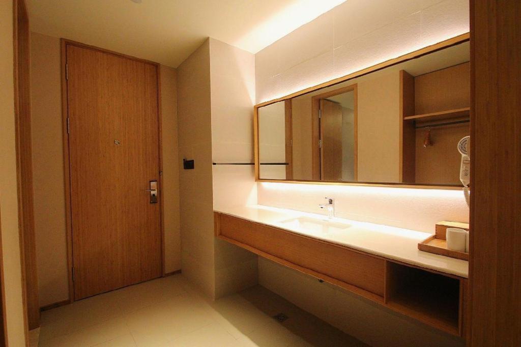 Ji The Bund Tiantong Road Hotel Shanghai